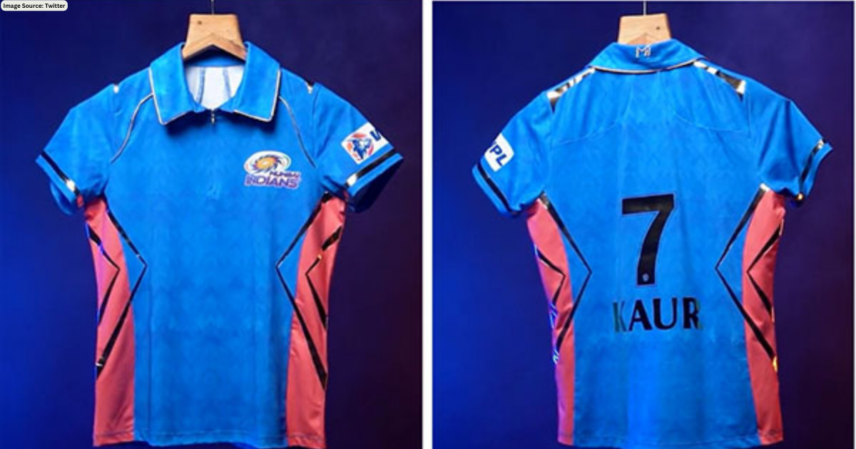 WPL: Mumbai Indians unveil jersey for inaugural season